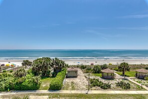 Beach nearby - 🌊 Ocean Front - Private Balcony - Anchorage II 305 ☀️ (Myrtle Beach)