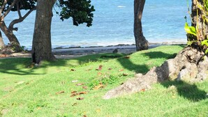 On the beach - Skylight Suites Restaurant Bar (Puerto Plata)