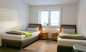 3 bedrooms, iron/ironing board, travel crib, free WiFi