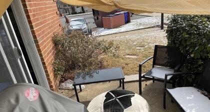 Beautiful 3 Bedroom 1.5 bath. 14 Mins away from BWI.