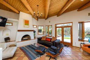 House, 5 Bedrooms | Living area | Smart TV - Casa Sanctuary 5 Bedroom Home by Redawning (Scottsdale)