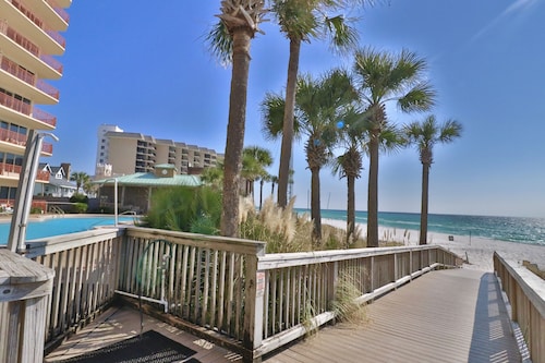 3 BR 3 BA End Unit with amazing attention to detail at the Hidden Dunes!