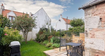 Hopetoun Cottage - Beautiful Cottage