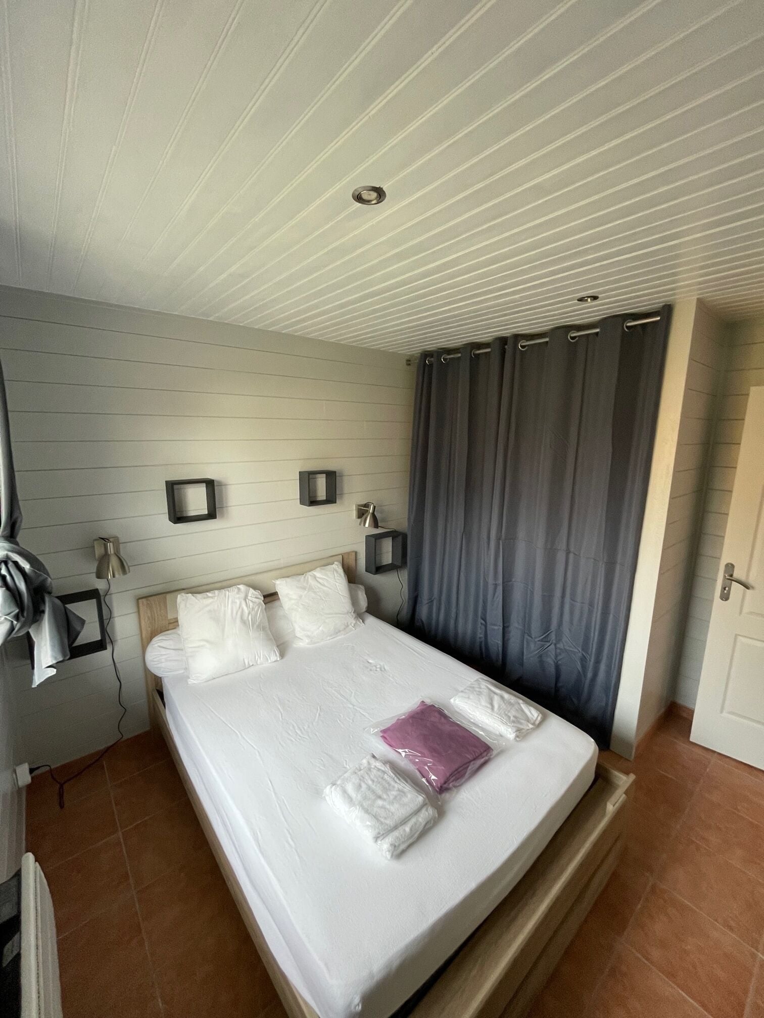 3 chambres, bureau, fer et planche à repasser, Wi-Fi gratuit