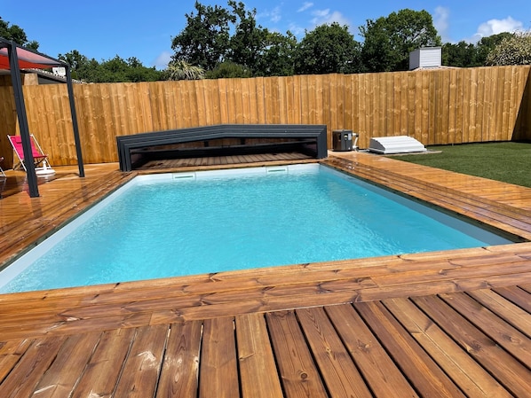 Indoor pool, outdoor pool