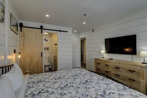 2 habitaciones, tabla de planchar con plancha, internet y ropa de cama 