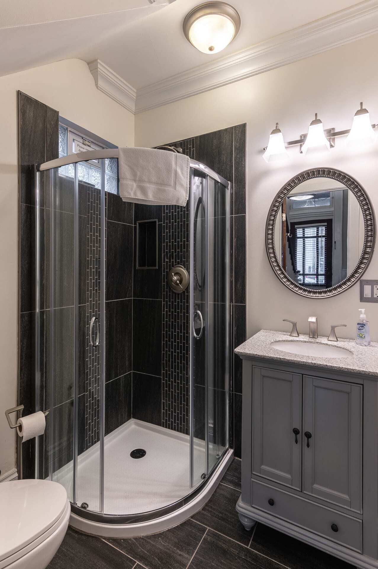 Captain's Quarters—Covington Home Away From Home!