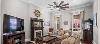 Game Room, Back Yard, Close to Stadiums & Downtown