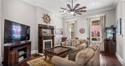 Game Room, Back Yard, Close to Stadiums & Downtown