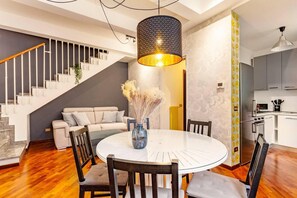 House | Dining - Design Villa With Parking, Navigli Area, Milan (Milan)