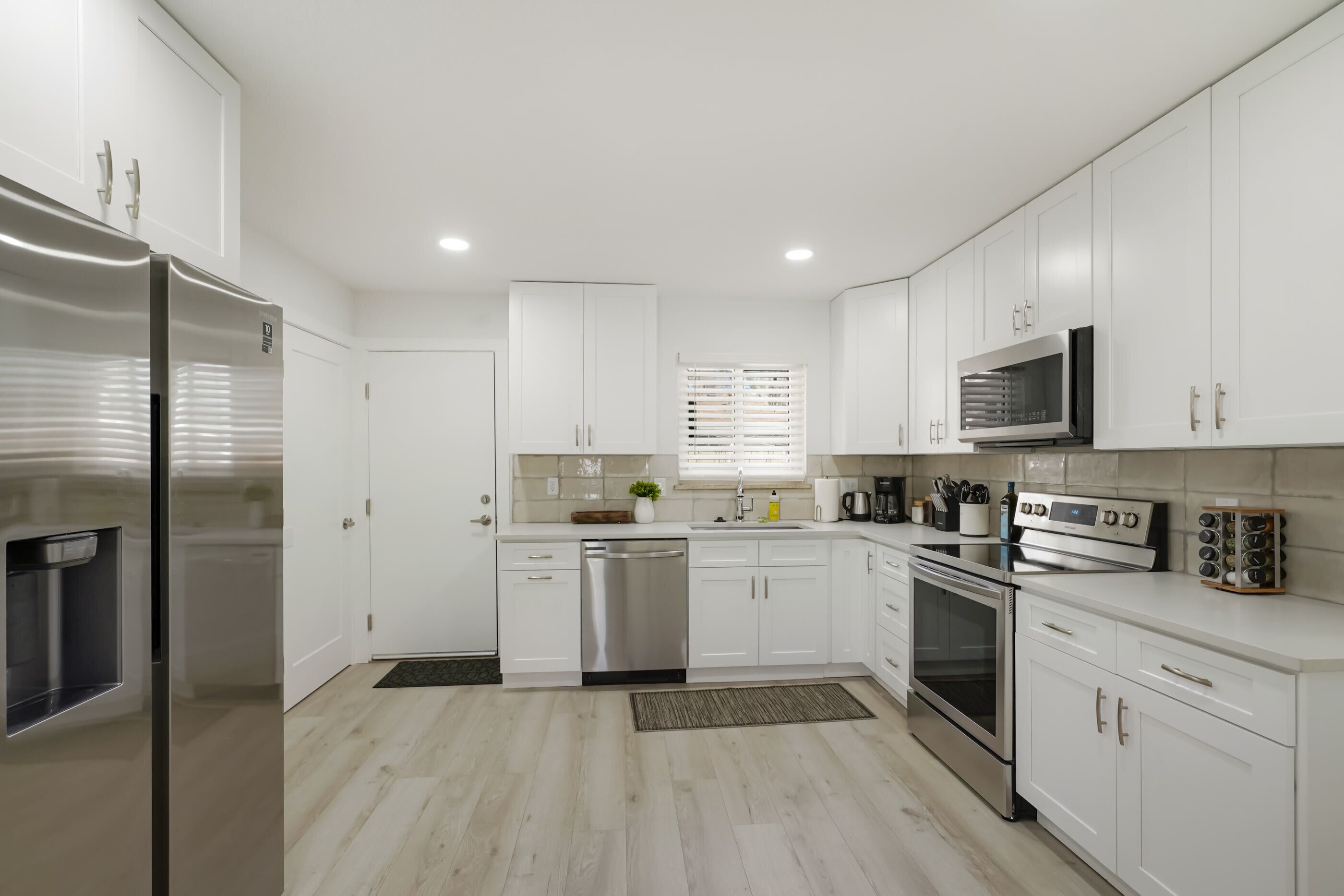 @ Marbella Lane - 5BR Stylish and Modern Home