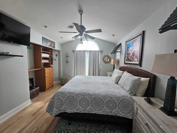 4 bedrooms, WiFi, bed sheets