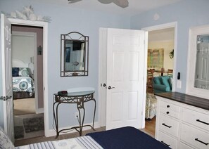 4 bedrooms, WiFi, bed sheets - Cojo Cabana- Channel Home (North Myrtle Beach)