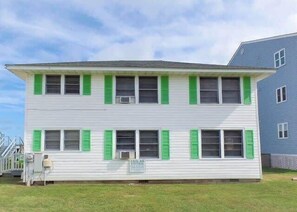 Exterior - Cool Air Cottage Downstairs OF Duplex (North Myrtle Beach)