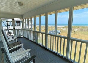 Property grounds - Cool Air Cottage- Upstairs- Ocean Front Duplex (North Myrtle Beach)