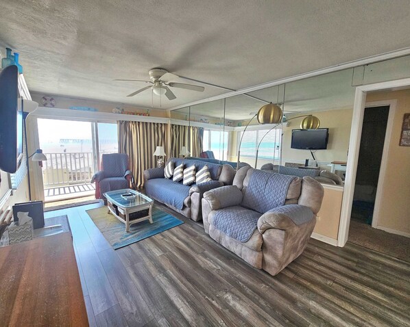 TV, DVD player, offices