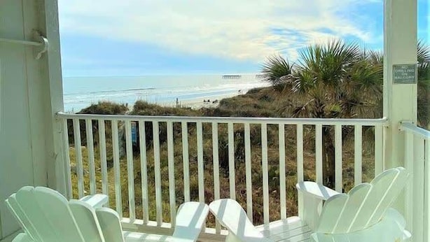 Property grounds - Ocean View Villas E2 - The Sea Shed- Oceanview Condo (North Myrtle Beach)