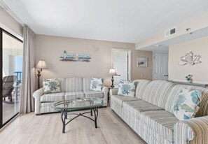 TV, DVD player, offices - Shalimar- Ocean Front Condo! (North Myrtle Beach)