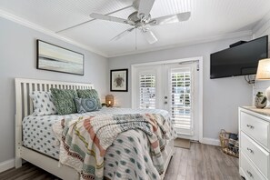 1 slaapkamer, een strijkplank/strijkijzer, gratis wifi, beddengoed