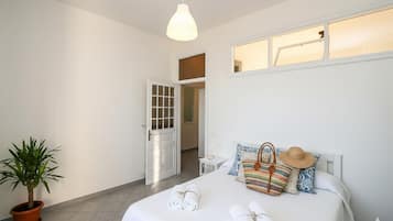Apartment | Iron/ironing board, WiFi