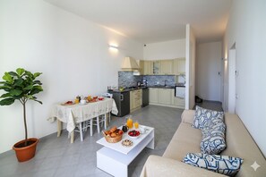 Appartamento | Cucina privata | Frigorifero, forno, piano cottura, lavastoviglie