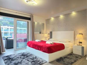 Deluxe Apartment, 1 Queen Bed with Sofa bed, Kitchen, Partial Sea View