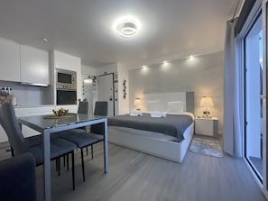 1 bedroom, Egyptian cotton sheets, premium bedding, down comforters - Sea and Sun 4 You - Horizonte Azul (Porto Moniz)