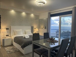 1 bedroom, Egyptian cotton sheets, premium bedding, down duvets - Sea and Sun 4 You - Horizonte Azul (Porto Moniz)
