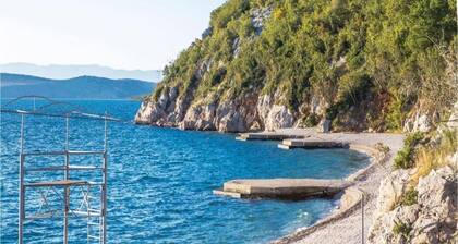 Villa in Dramalj am Strand mit Pool