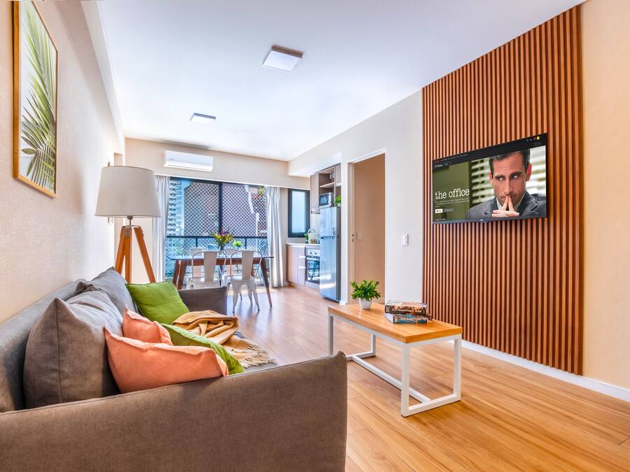 Colchones con pillow-top y espacio para trabajar con laptop