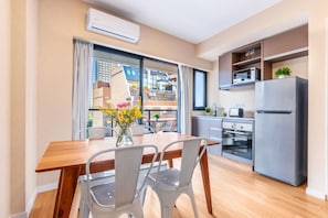 Comfort Apartment | In-room dining - Modern Apartments in Palermo - by BueRentals (Buenos Aires)