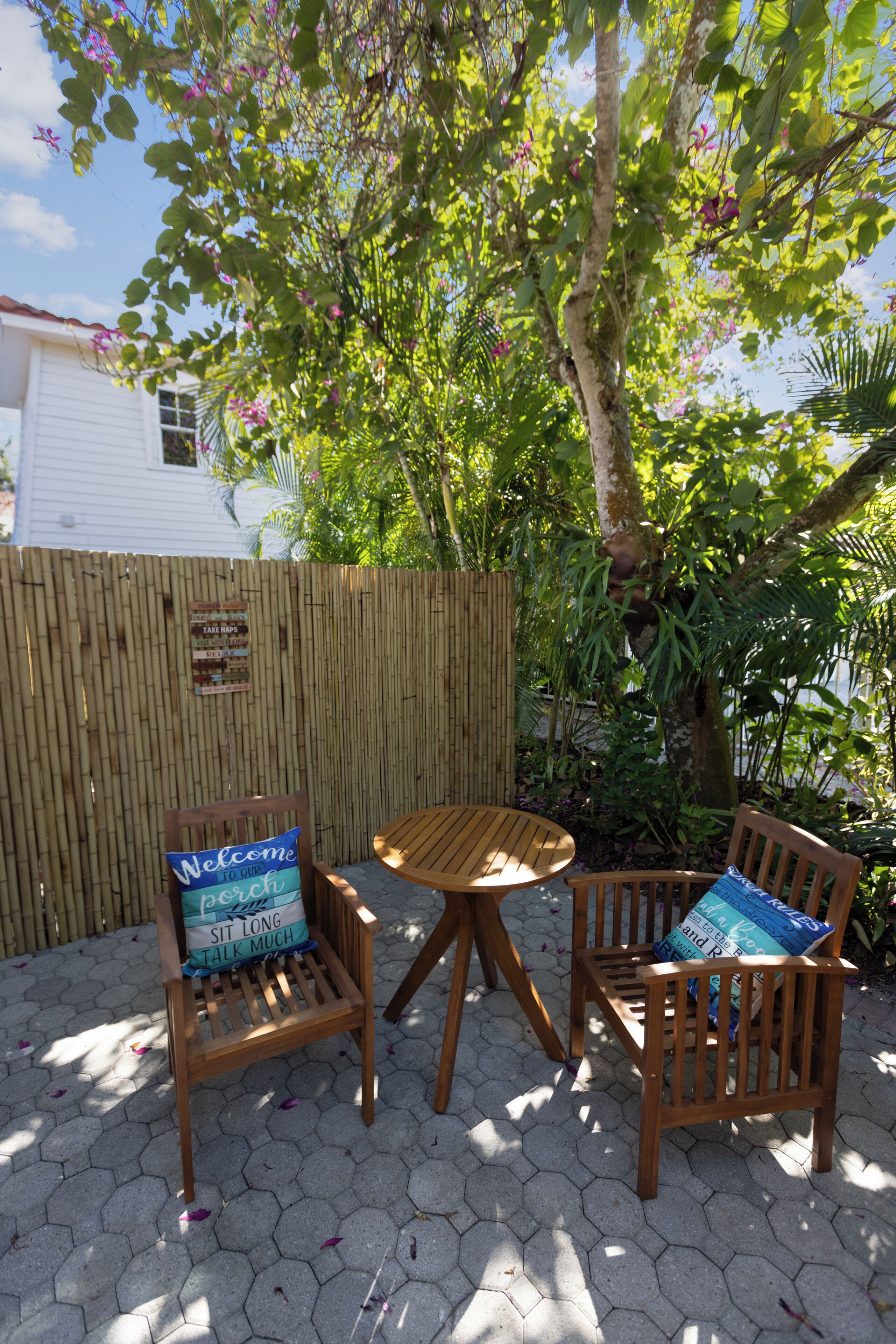 room | terrace/patio