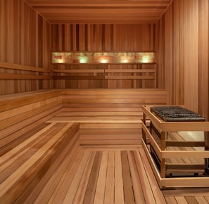 Couples treatment room(s), sauna, steam room, aromatherapy