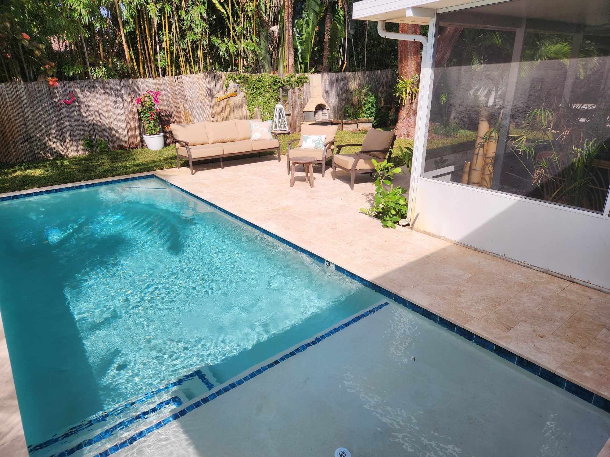 Tropical Oasis in the Heart of Wilton Manors, NEW POOL & Minutes to the Beach