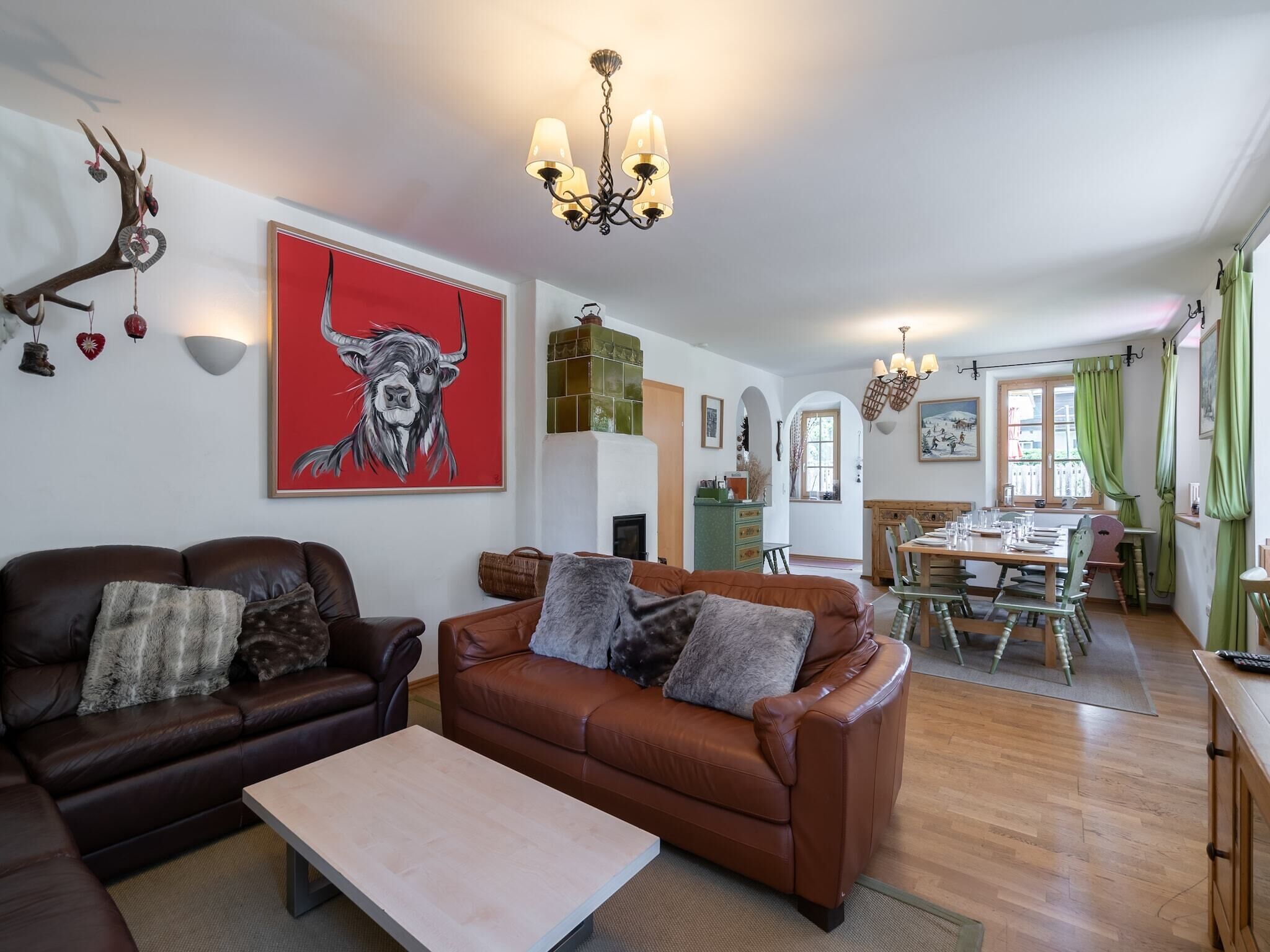 テレビ、DVD プレーヤー、ステレオ