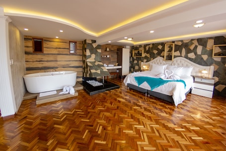 Presidential Studio Suite | In-room safe, blackout drapes, iron/ironing board, free WiFi. Hotel Boutique San Marcos Chiquinquirá