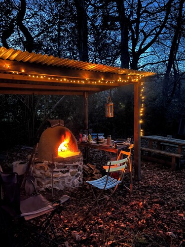 Oaktree Nook Camp
Secluded camping in 13 acres of magical meadow and woodland.