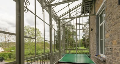 Casa señorial en un parque cerca de Rochefort