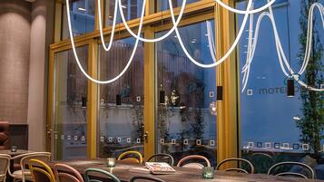 Bar (in der Unterkunft)