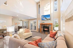 Smart TV, fireplace, offices