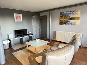 TV, foosball, books - Cottage in the heart of the Ardennes (Waimes)