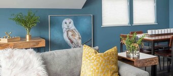 Mountain Modern - In-town with rooftop terrace!