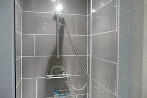 Ensemble douche/baignoire