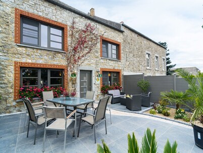 Scenic Retreat in Gimnée