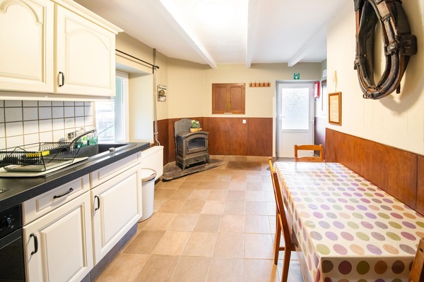 Frigorífic, microones, forn i placa de cuina