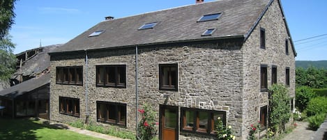Esterni
