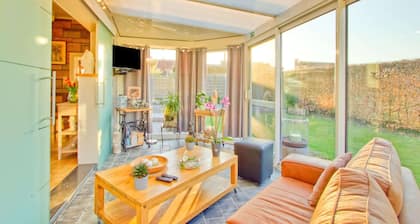 Holiday Home in Hollebeke with Private Garden