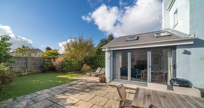 San Rocco - a dog friendly cottage that sleeps 6 guests in 3 bedrooms