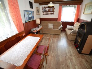 TV, fireplace, DVD player, table tennis