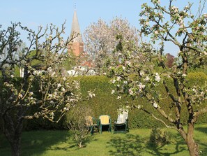 Property grounds - Wohnung mit großem Garten an der Ostseeküste (Neubukow)